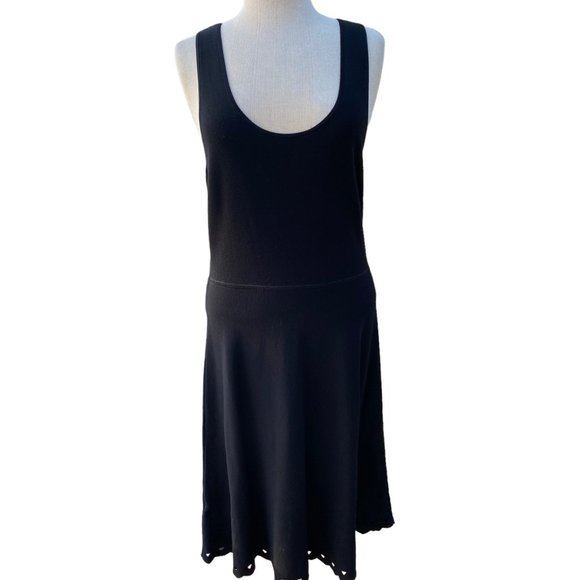 Ann Taylor Dress Black Knit Sleeveless Scoop Neck Size M Scalloped Hem NWT $129 - Picture 1 of 12
